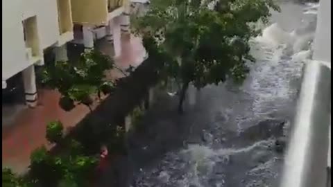 Chennai city flooded due to Cyclone Michuang