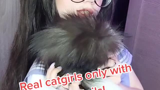 This is so pretty cat girl ❤️super cute real cat girl 🐈