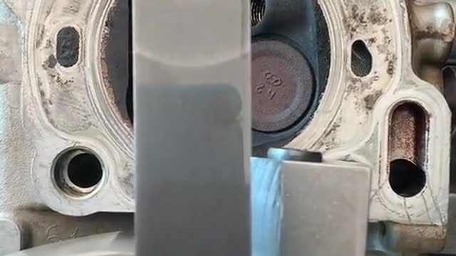 Cylinder head leveling cylinder block leveling and milling cylinder block