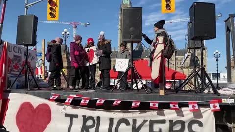 Kids Singing O Canada || Freedom Convoy Highlight || Foreign News