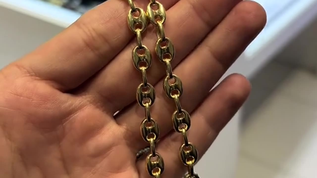 Real Gold Puffy Gucci Link Chain & Saint Lazarus Pendant Setup