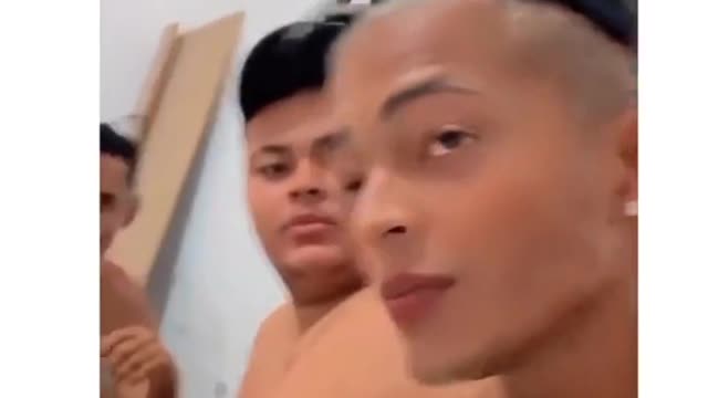 Marca um amigo e não fala nada kk 🤣