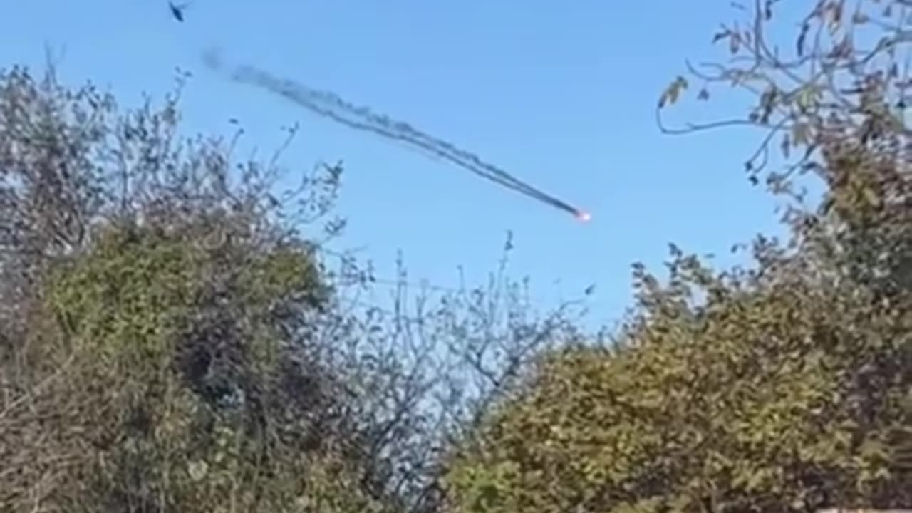 🚁👀 The destruction of Russian Shahed drone by Mi-24 helicopter during a