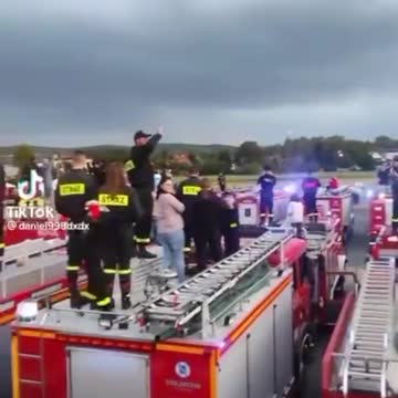 Netherlands… Firefighters join the farmers in solidarity to fight the globalist agenda