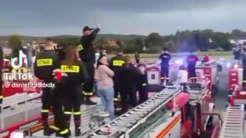 Netherlands… Firefighters join the farmers in solidarity to fight the globalist agenda