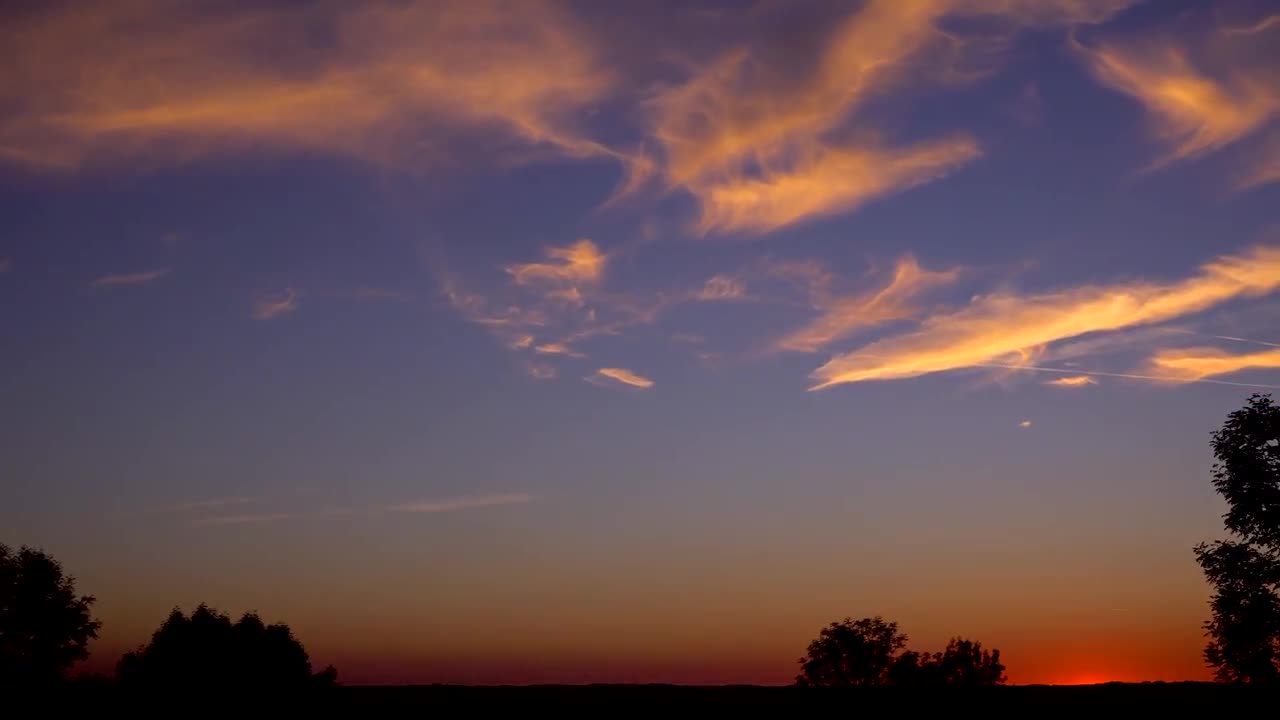 Beautiful Sunset Timelapse 4K - Free HD Stock Footage - Clouds Background Video