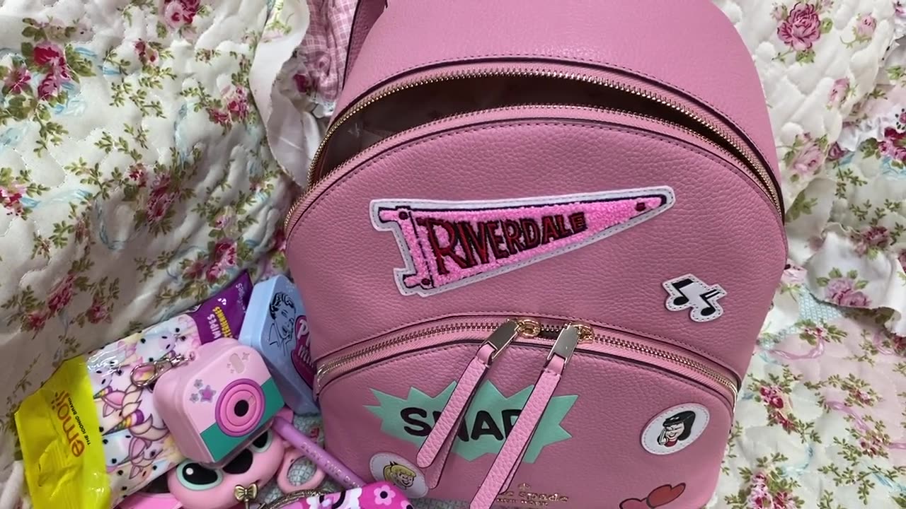 What's in my Kate Spade Archie Comics Backpack Betty & Veronica