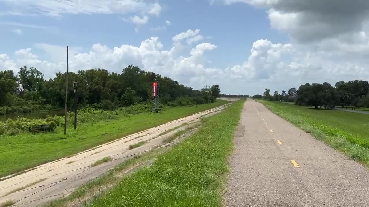 MISSISSIPPI RIVER VISUAL NAVIGATION AIDE