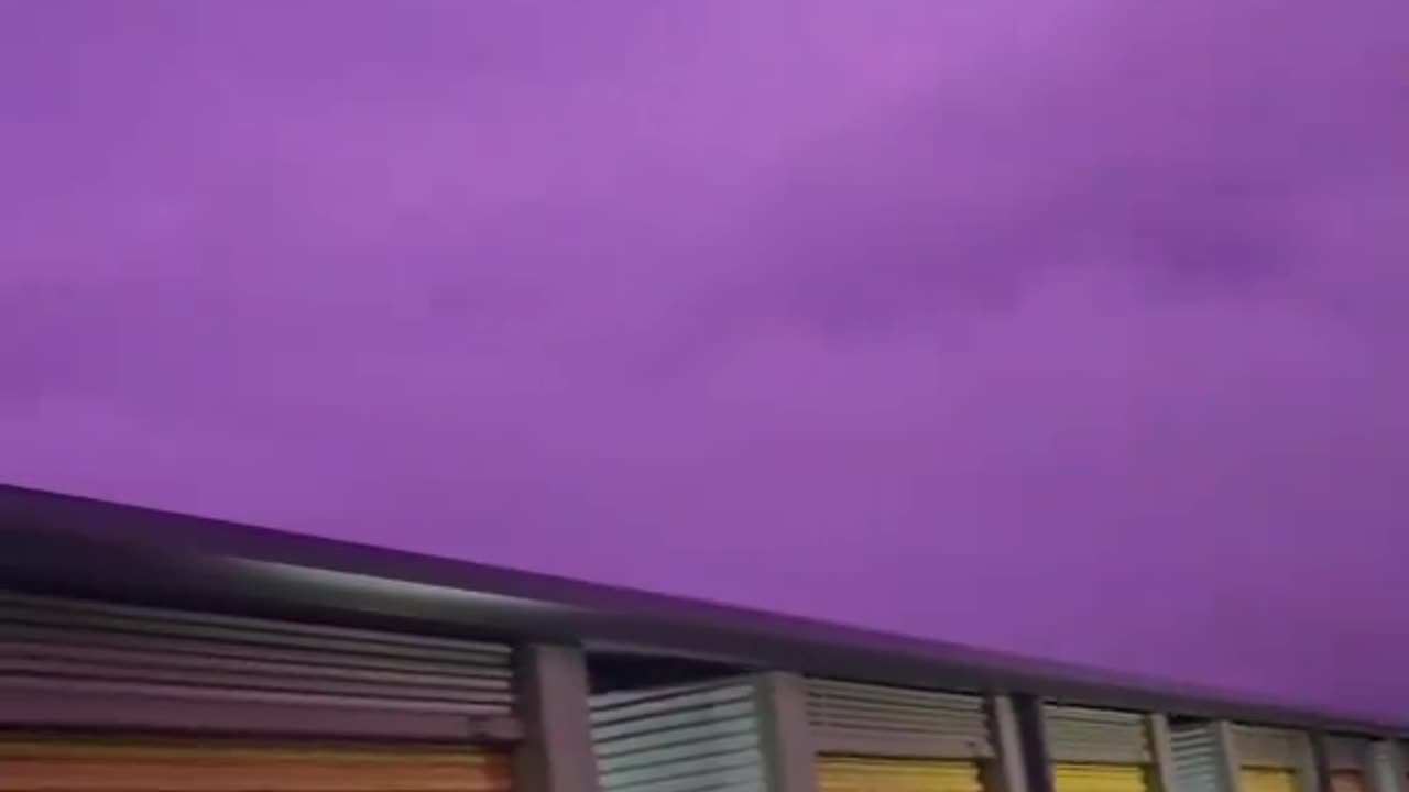 Sky turns purple in Florida as hurricane Milton moves in!!!