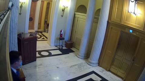 0264USCH02UpperHouseDoorInterior_2021-01-06_10h20min00s287ms.mp4