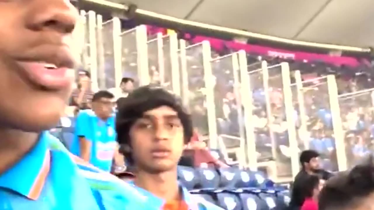 Speed getting sad on virat's wicket