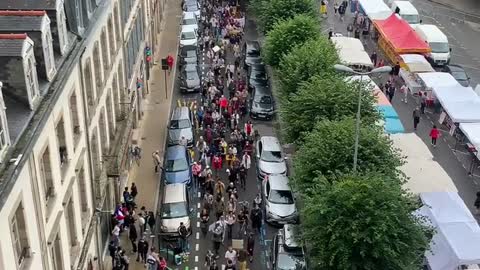 Morlaix vue de la foule 24 juillet Protests Against Vaccine Passports, Lockdowns 7/24/21