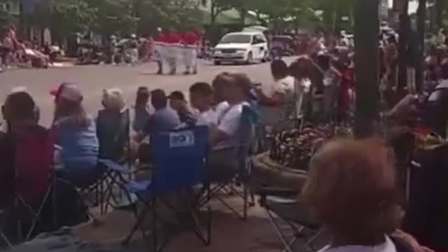 video shows beginning of 4th of July attack in Illinois; more than 60 shots in 20 seconds