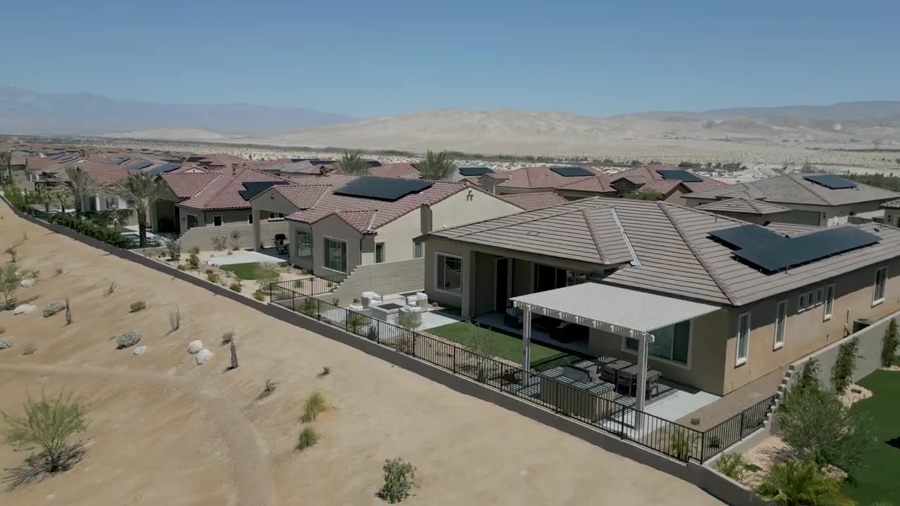 83 Prosecco | Racho Mirage, CA 92270