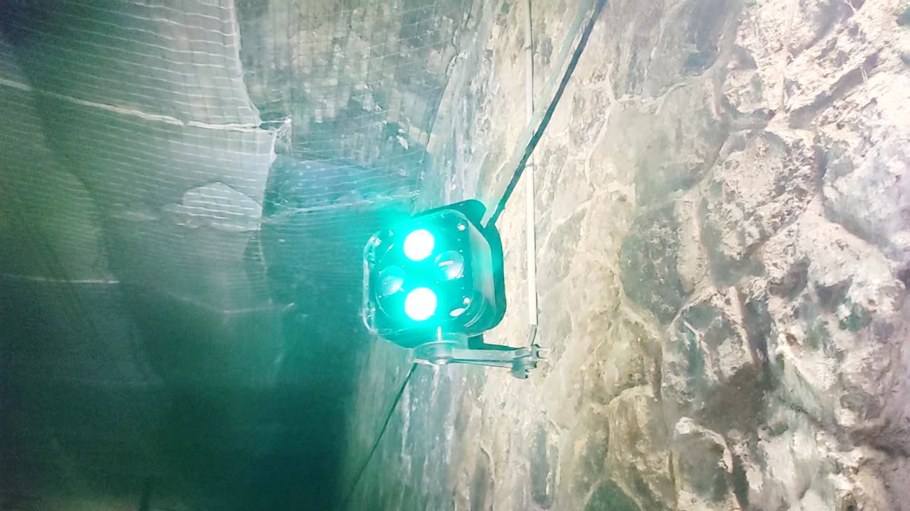 Exploring a tram tunnel in Paris