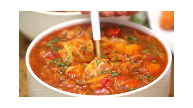 This Cabbage Roll Soup cooks up quick and easy!