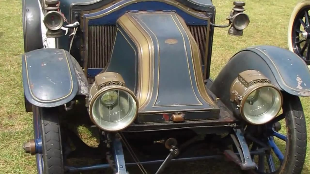 1908 Renault Model AG Roadster
