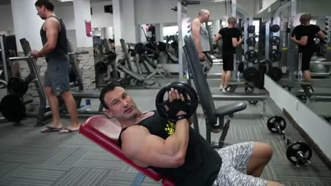Upper Chest Tips & Tricks - Tony Huge