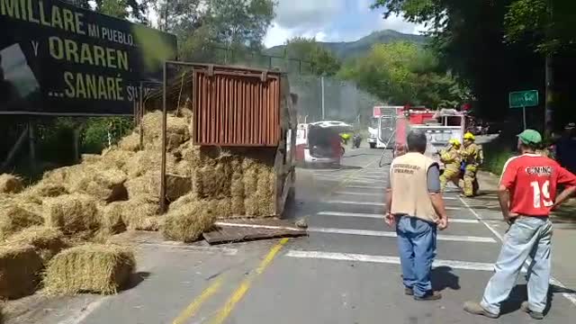 Accidente en San Gil causó restricción vehicular este jueves