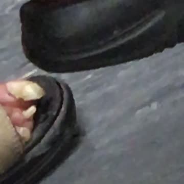 Feet sandals gross toenails disgusting long