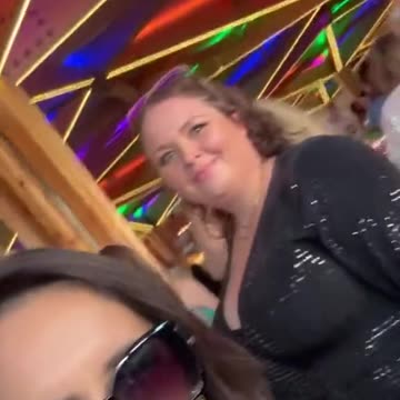 Janette Manara reunites with pals as she enjoys ABBA Voyage