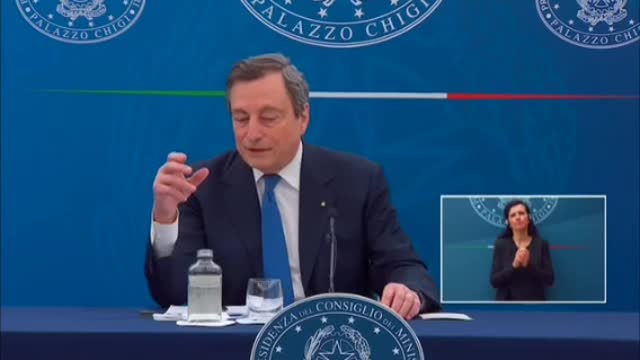 Sei un criminale. Draghi, sei un criminale.