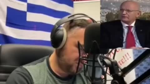 Οι συνωμοσιολόγοι στα λέγανε...