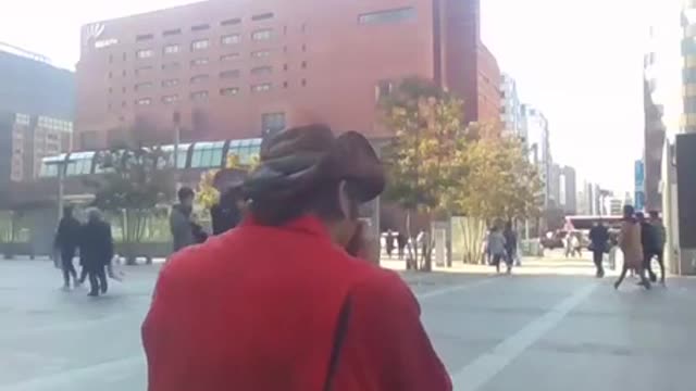 福岡市博多区駅前ライブ。ともぞう
