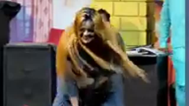 Sonia Khan best mujra song