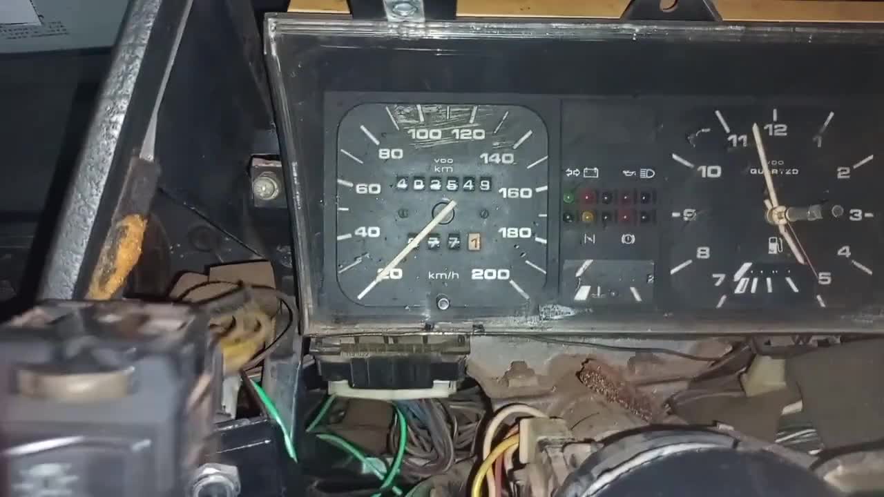Gol quadrado como trocar moldura do painel