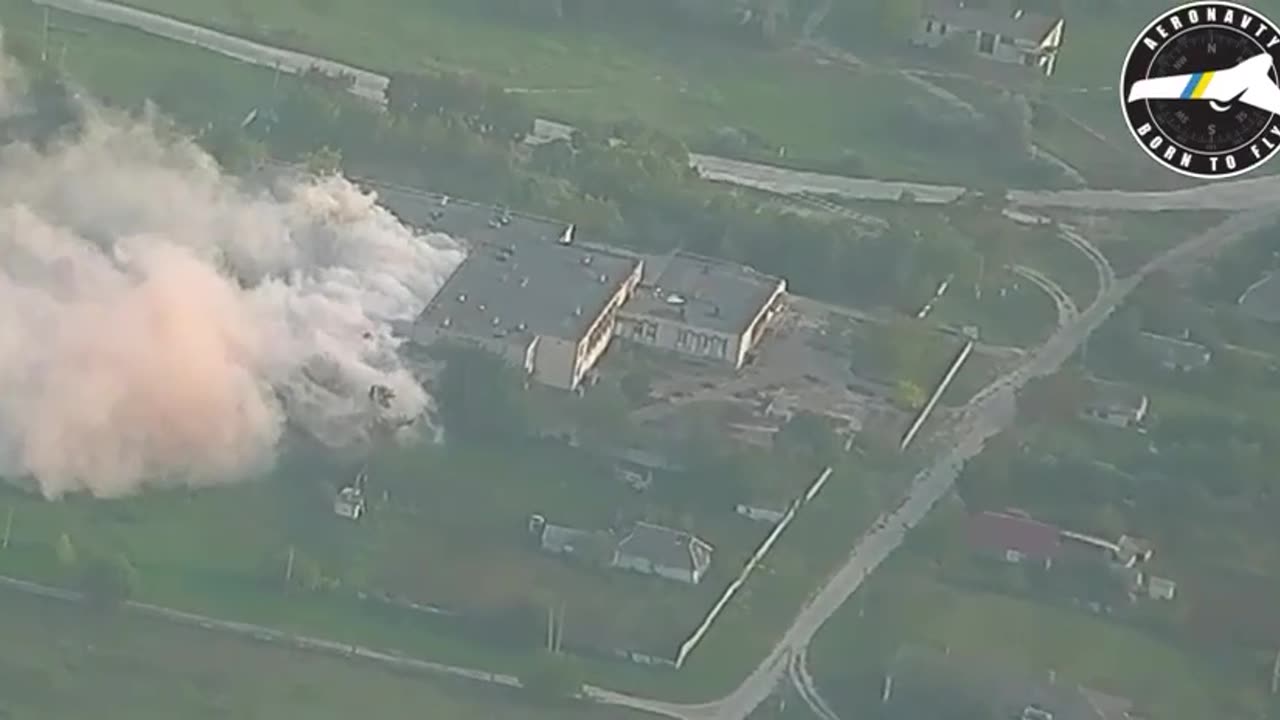 💥🎯 Artillery and HIMARS destroy Russian troops concentration!