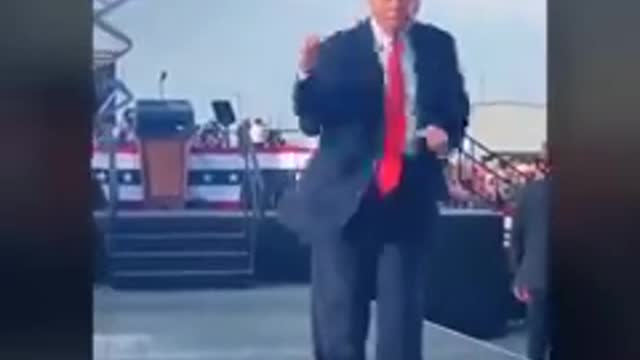 Donald Trump dance videos viral |||Fm97