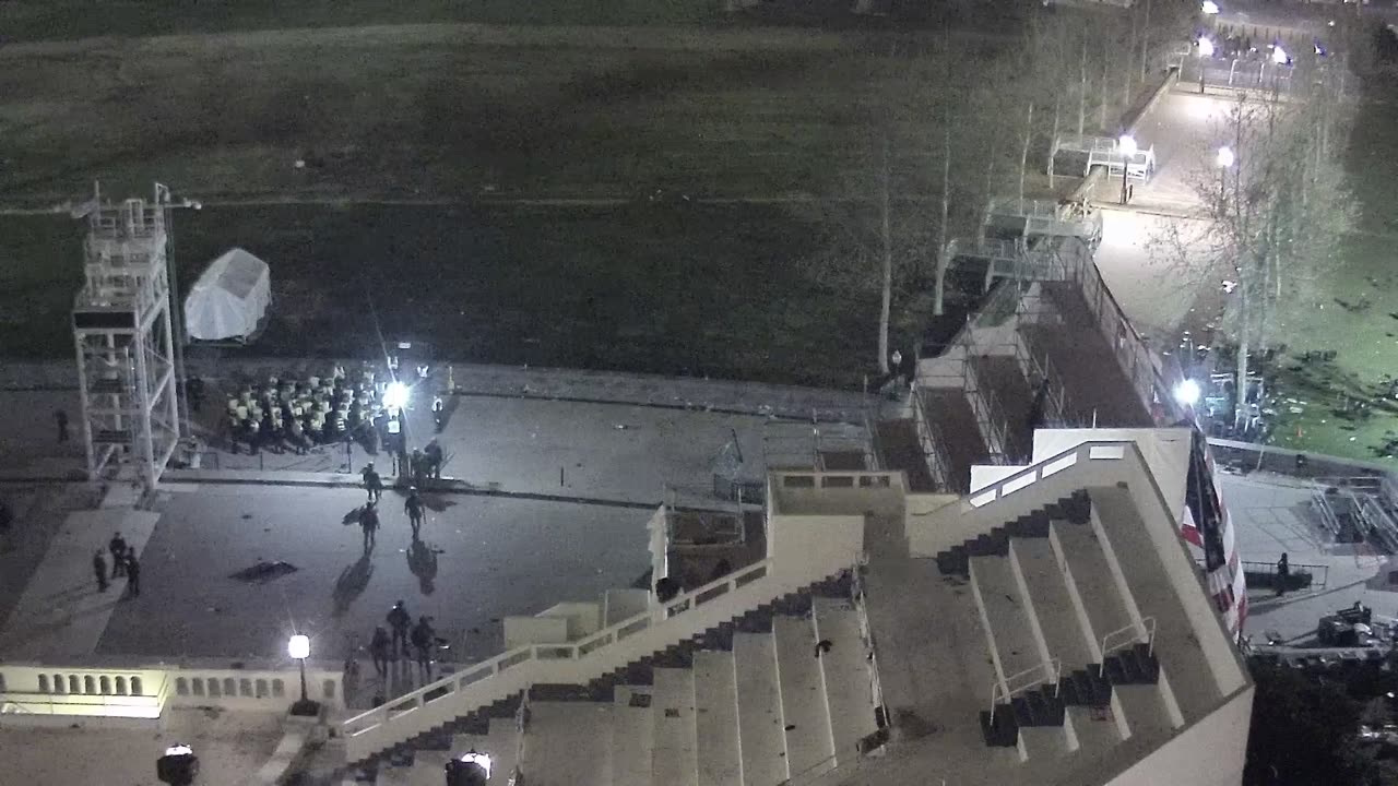 0945USCSRFWestRoof_2021-01-06_22h36min40s083ms.mp4