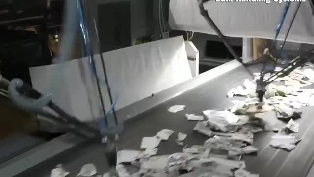 Robot uses artificial intelligence with deep learning to recycle better