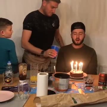 funny|prank|jokes|funny jokes|dad jokes|funny memes|funny video|fun|laughing|funny animal|knock