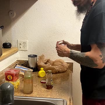 Homemade juice 🍋🍋‍🟩🍯🌶️