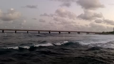 Male to male airport bridge