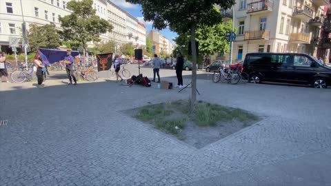 Was ist irre? Die Demos oder die Berichte über sie?