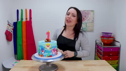 Baby Shark Birthday Cake Tutorial