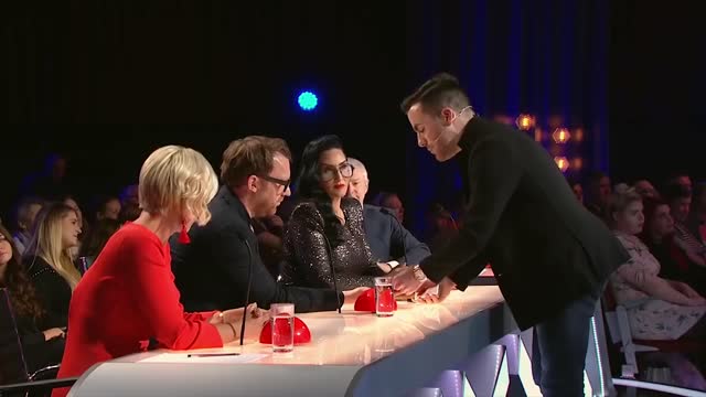 AMAZING CARD MAGICIAN Shocks Judges on Ireland's Got Talent 2018