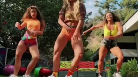 Shuffle dancer
