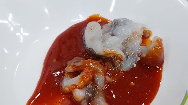 Sliced Raw Octopus's dancing