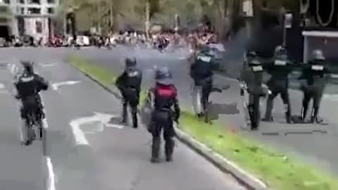 Fights in street in Australia 2021