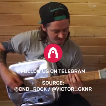 Cool guitar 😍😍