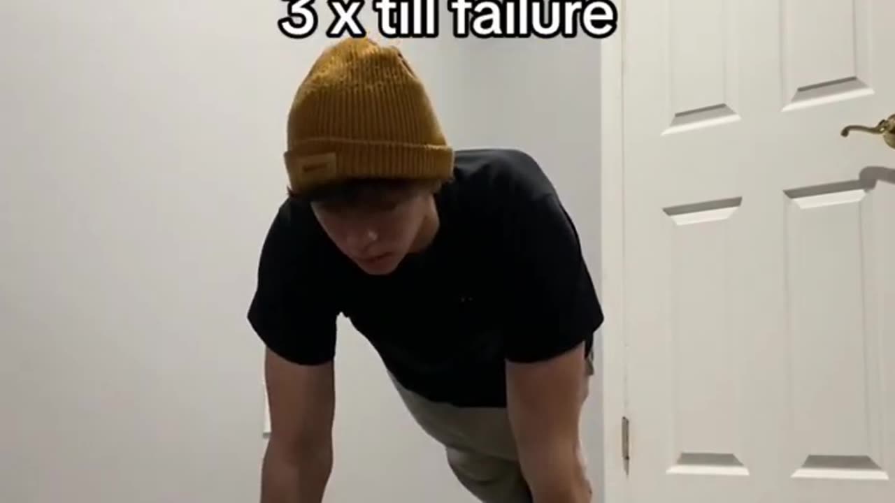Cant Afford A Gym Membership... WATCH This! π¦Ύπ #calistenia