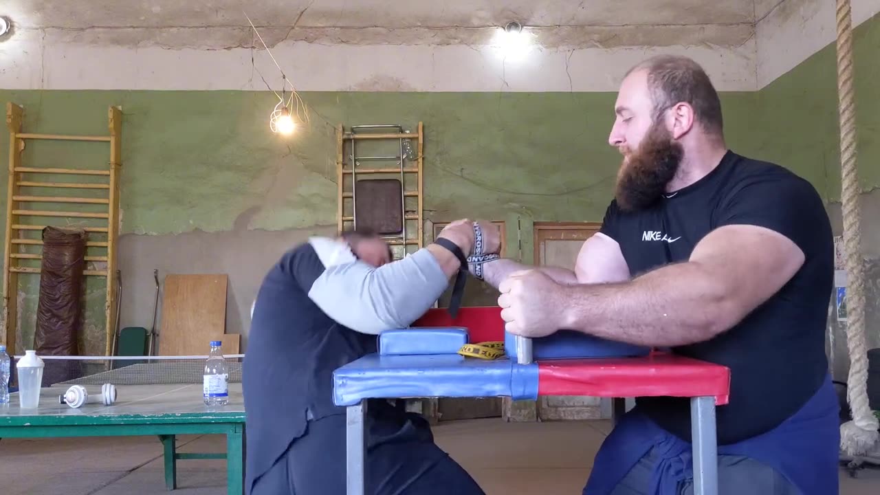 Georgians Armwrestling sparring