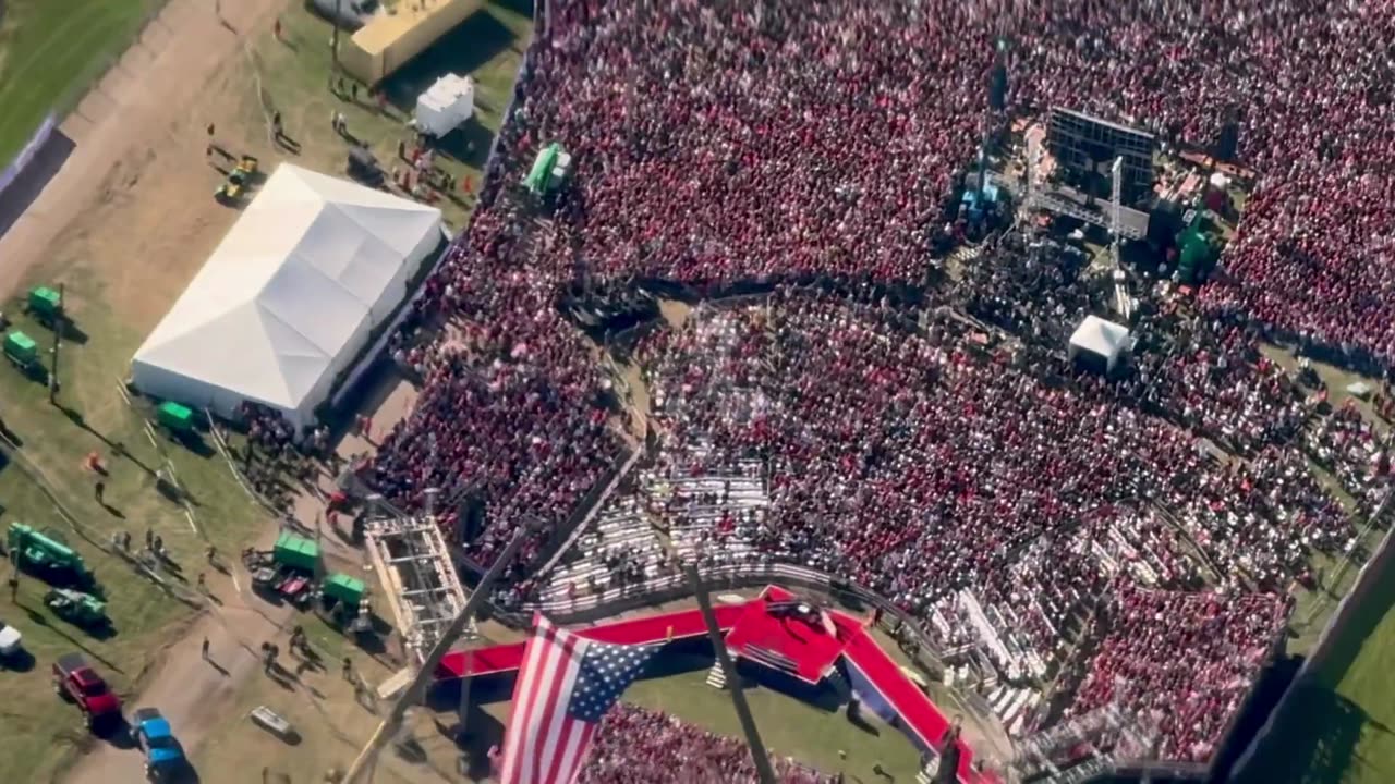 Look at the view of the Butler Trump rally from inside Trump Force One