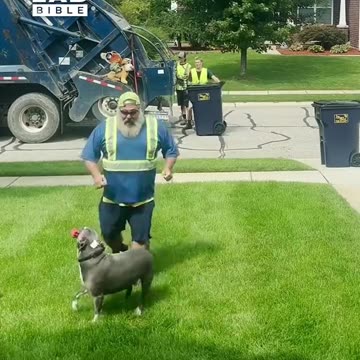 The love between a bin man and a dog 🥰