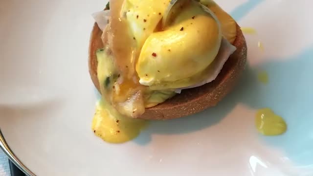 Eggs Benedict