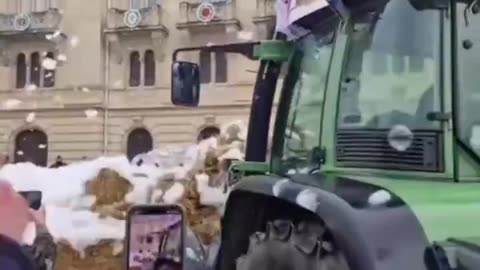 Farmers fighting for your lives before governments can starve you to death